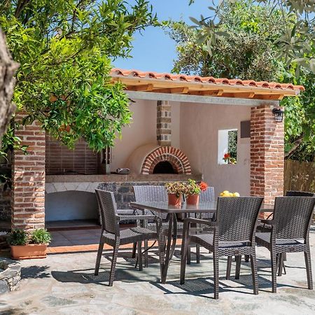 Eleonora'S Villa สโกเปลอสทาวน์ ภายนอก รูปภาพ