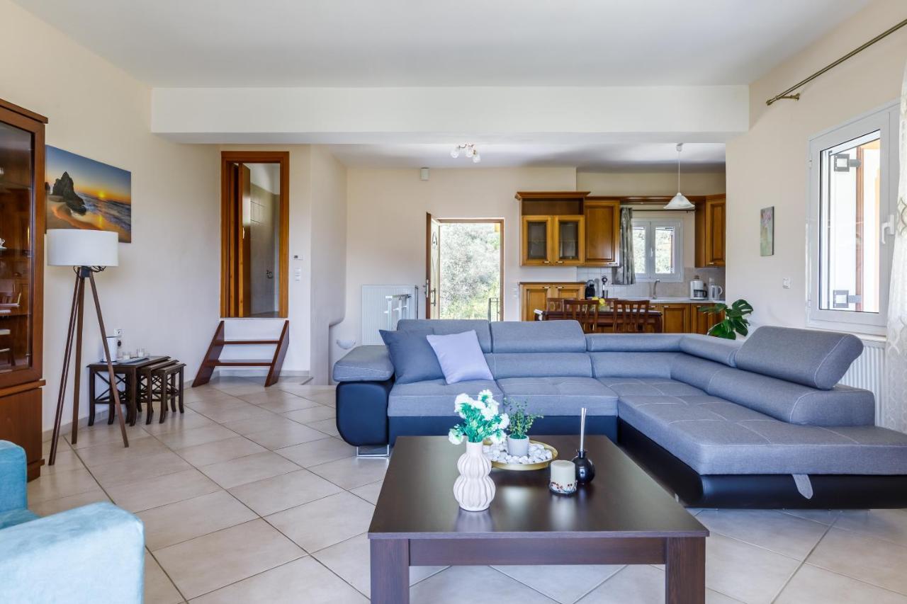 Eleonora'S Villa สโกเปลอสทาวน์ ภายนอก รูปภาพ