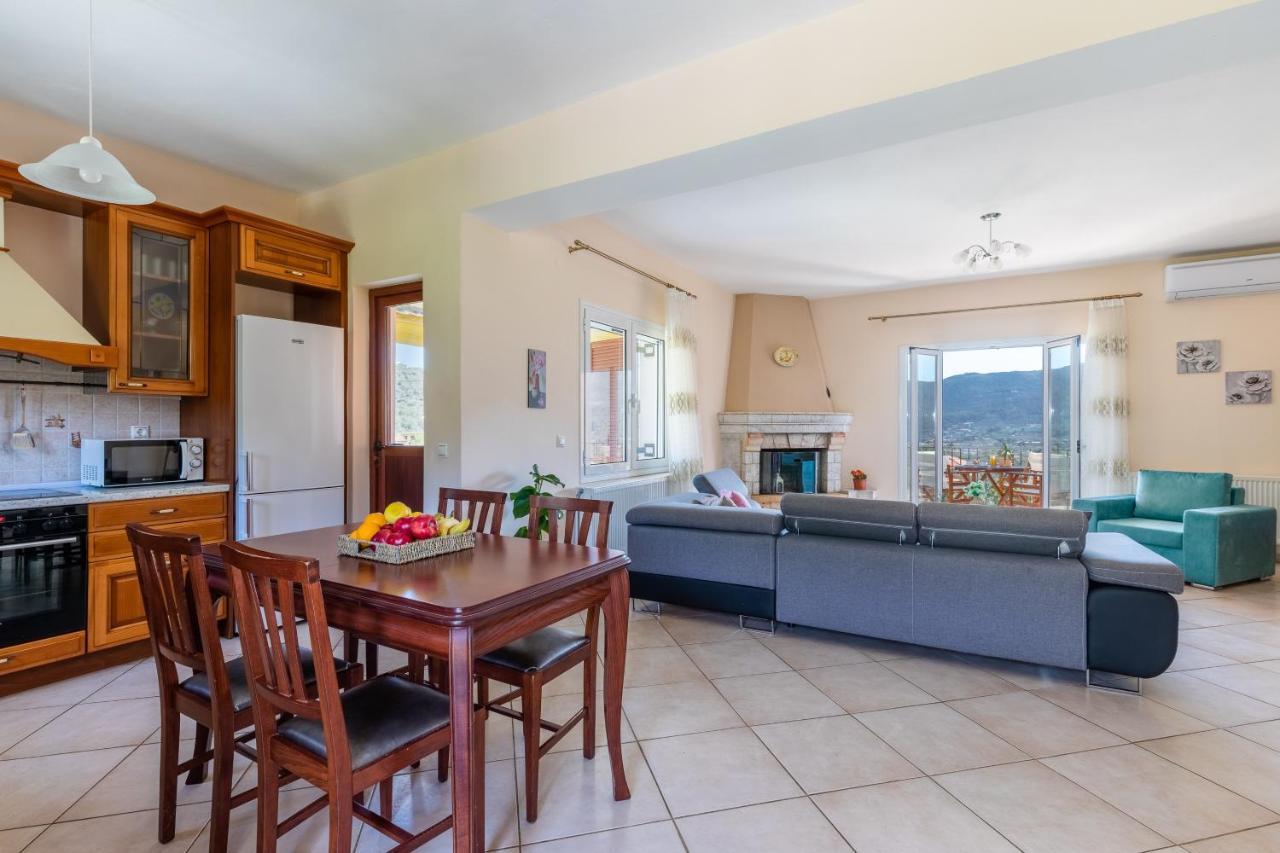 Eleonora'S Villa สโกเปลอสทาวน์ ภายนอก รูปภาพ