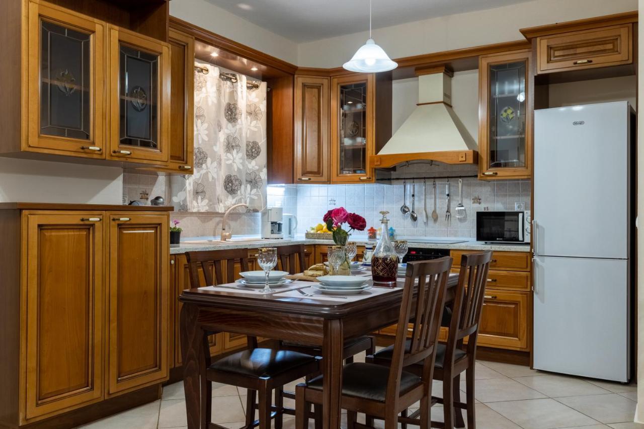 Eleonora'S Villa สโกเปลอสทาวน์ ภายนอก รูปภาพ