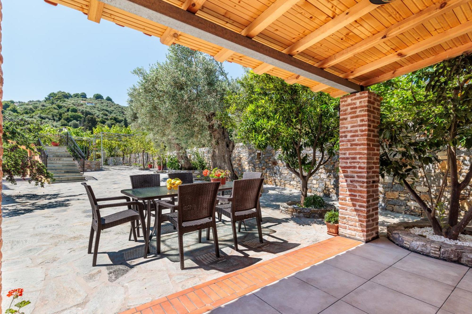 Eleonora'S Villa สโกเปลอสทาวน์ ภายนอก รูปภาพ